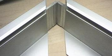鴻發有色為您闡述工業鋁型材框架有哪些特性？